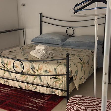 Small Mezzanine Apartment Colosseo 로마 외부 사진